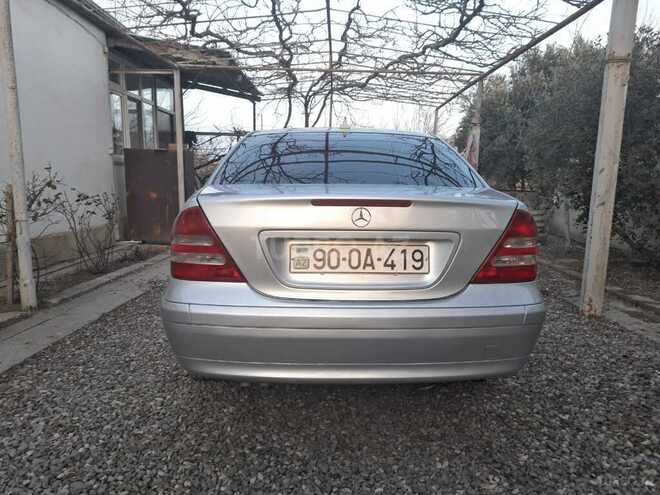 Mercedes C 240 2000, 235,534 km - 2.6 l - Bakı
