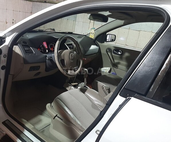 Renault Megane 2006, 250,000 km - 2.0 л - Bakı