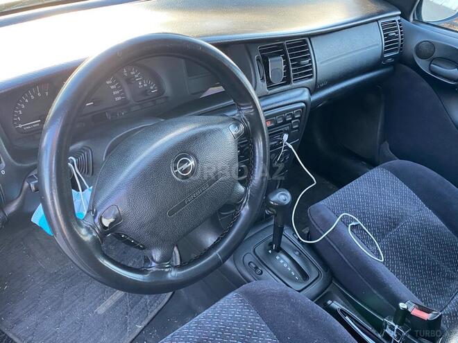 Opel Vectra 1997, 335,000 km - 1.8 l - İsmayıllı