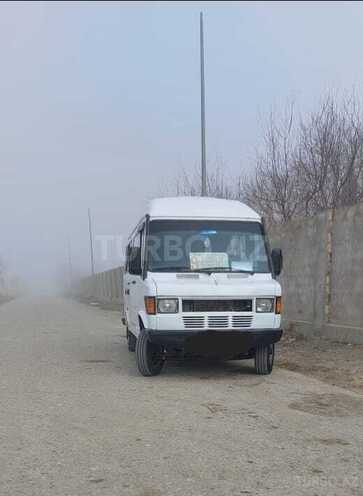 Mercedes 208 D 1995, 145,679 km - 2.0 l - Hacıqabul