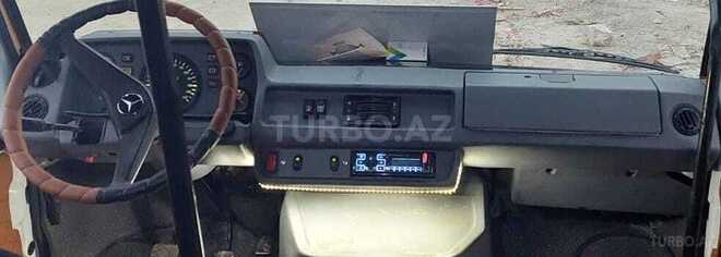 Mercedes 208 D 1995, 145,679 km - 2.0 l - Hacıqabul