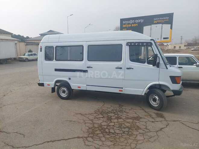 Mercedes 208 D 1995, 145,679 km - 2.0 l - Hacıqabul