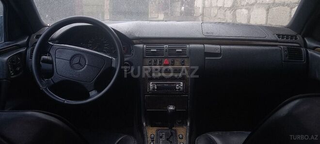 Mercedes E 290 1996, 752,423 km - 2.9 l - Bakı