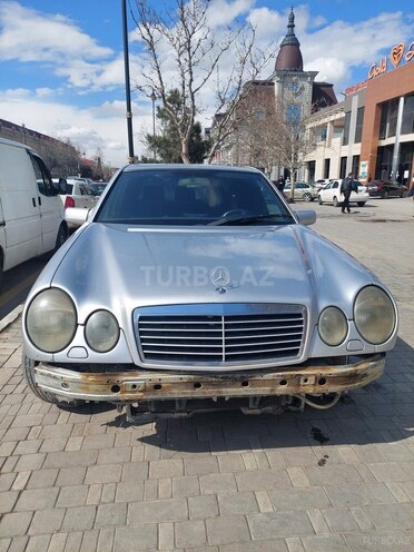 Mercedes E 230 1996, 269,784 km - 2.3 л - Gəncə