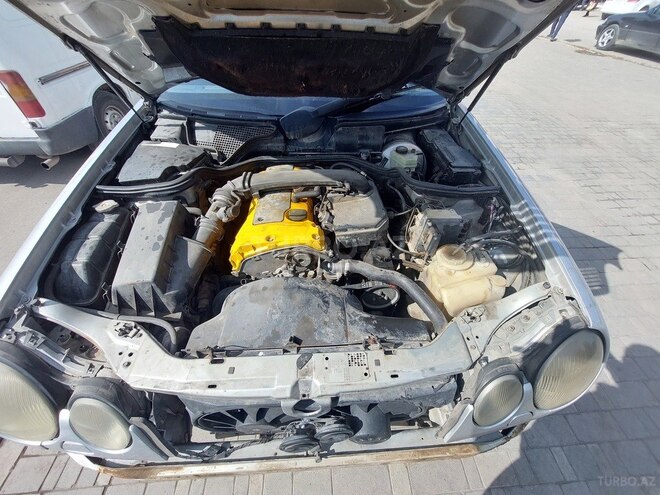 Mercedes E 230 1996, 269,784 km - 2.3 л - Gəncə