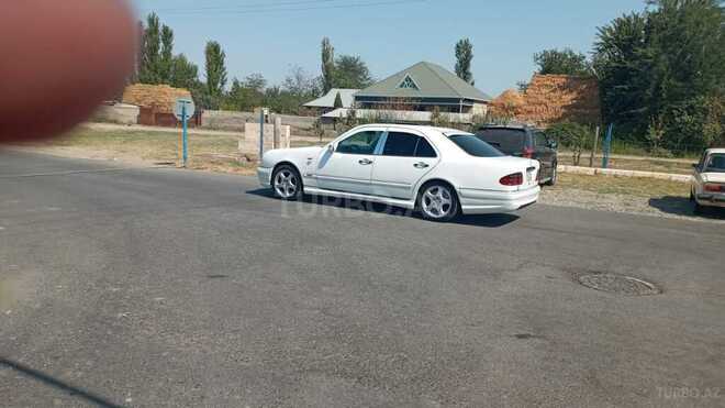 Mercedes E 320 1997, 495,754 km - 3.2 l - Füzuli