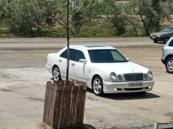 Mercedes E 320 1997, 495,754 km - 3.2 l - Füzuli