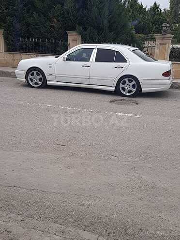Mercedes E 320 1997, 495,754 km - 3.2 l - Füzuli