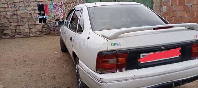 Opel Vectra 1995, 345,000 km - 2.0 l - Bakı