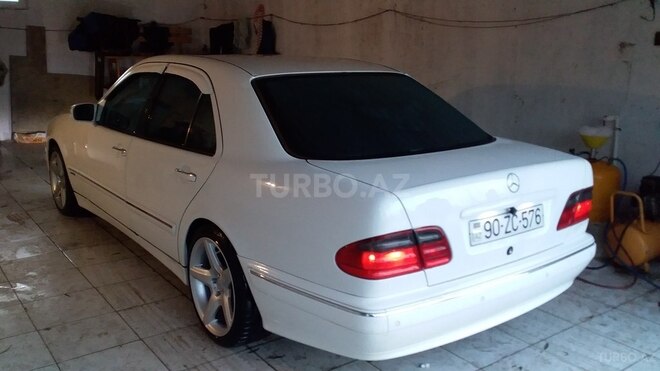 Mercedes E 320 1999, 280,000 km - 3.2 l - Bakı