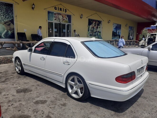 Mercedes E 320 1999, 280,000 km - 3.2 l - Bakı