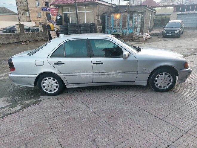Mercedes C 220 1997, 668,444 km - 2.2 л - Bakı