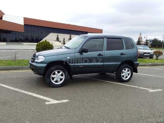 Chevrolet Niva 2006, 255,000 km - 1.7 л - Xudat