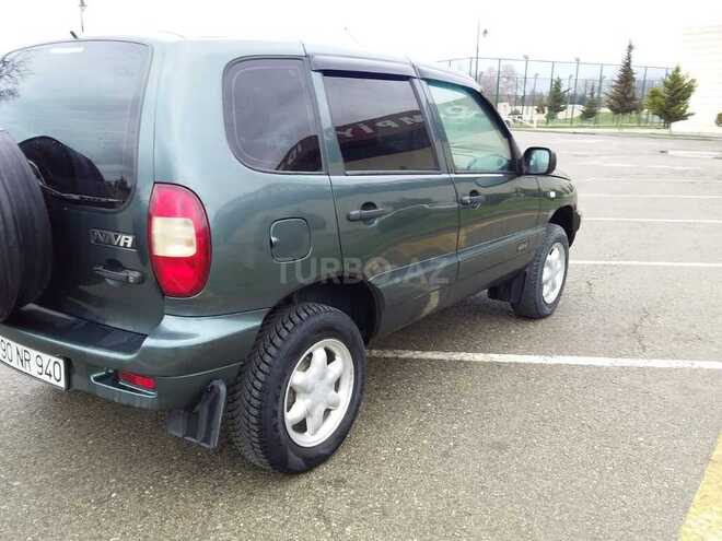 Chevrolet Niva 2006, 255,000 km - 1.7 л - Xudat