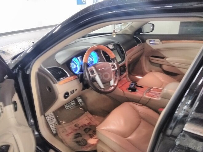 Chrysler 300C 2012, 97,000 km - 3.6 l - Bakı