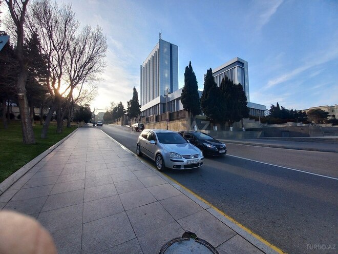Volkswagen Golf 2005, 268,000 km - 1.9 l - Bakı