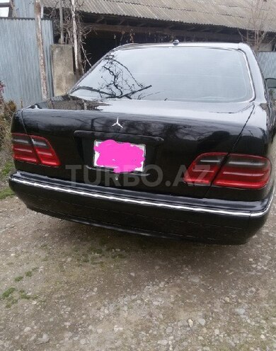 Mercedes E 280 2000, 356,289 km - 2.8 l - Zaqatala