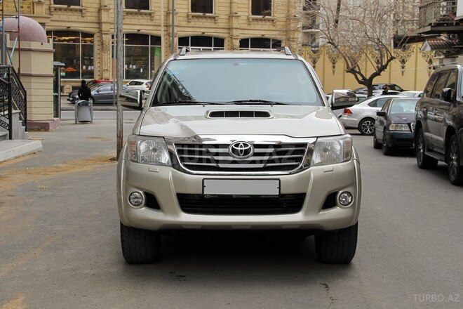 Toyota Hilux 2013, 211,029 km - 3.0 l - Bakı