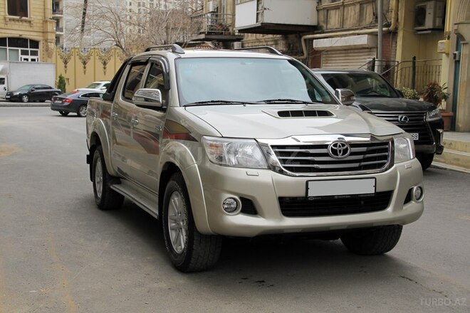 Toyota Hilux 2013, 211,029 km - 3.0 l - Bakı