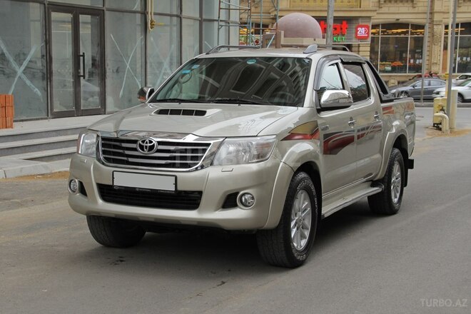Toyota Hilux 2013, 211,029 km - 3.0 l - Bakı