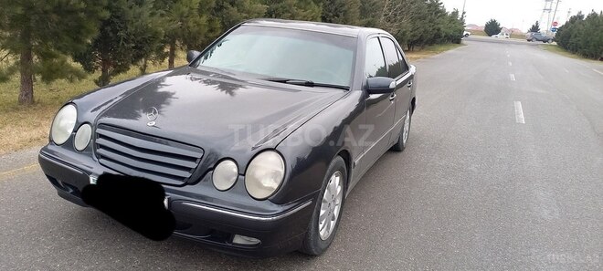 Mercedes E 220 1999, 372,500 km - 2.2 l - Bakı