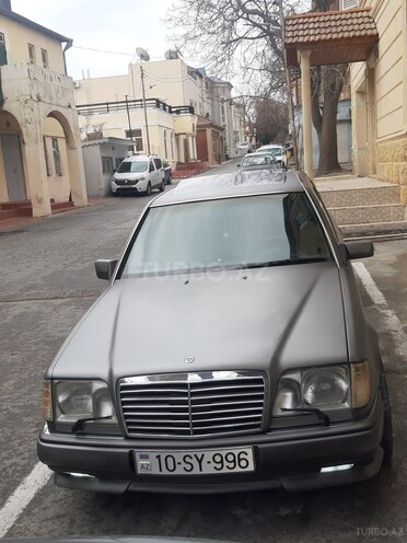Mercedes E 300 1995, 258,598 km - 3.0 l - Bakı