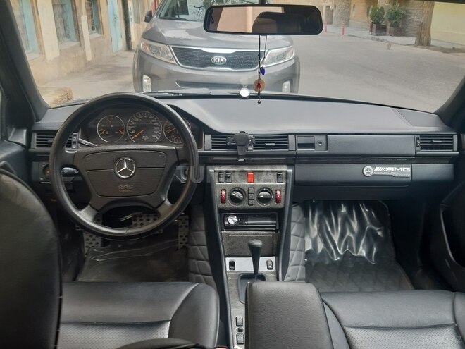Mercedes E 300 1995, 258,598 km - 3.0 l - Bakı