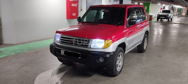Mitsubishi Pajero io 2000, 285,000 km - 1.8 l - Bakı