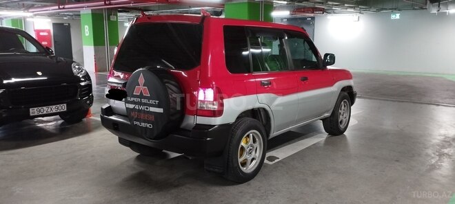 Mitsubishi Pajero io 2000, 285,000 km - 1.8 l - Bakı