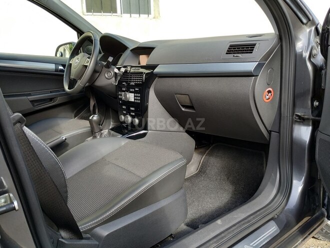 Opel Astra 2009, 237,000 km - 1.3 l - Bakı