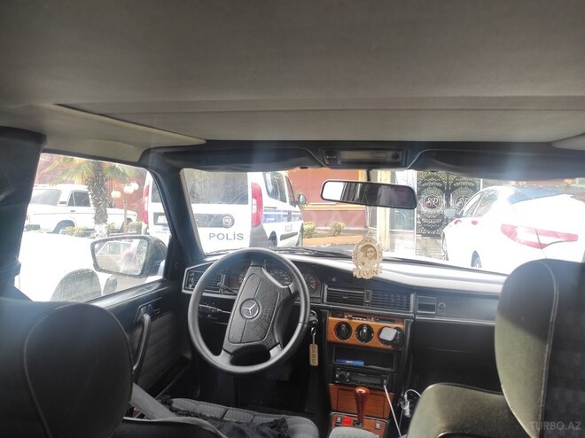 Mercedes 190 1991, 325,998 km - 2.5 l - Bakı