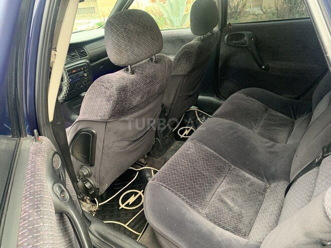 Opel Vectra 1998, 300,000 km - 2.0 l - Bakı