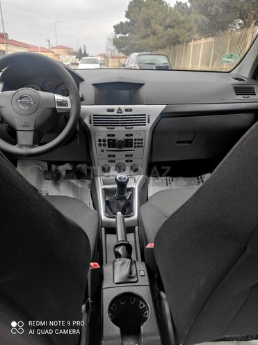 Opel Astra 2009, 143,650 km - 1.4 l - Bakı