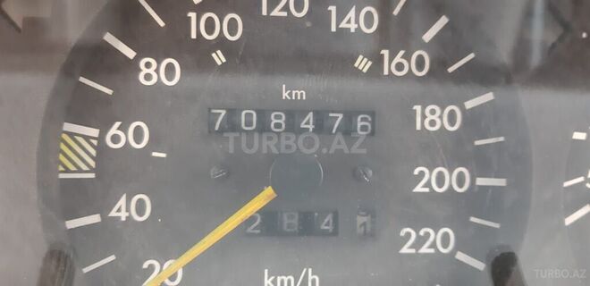 Mercedes E 250 1993, 708,476 km - 2.5 l - Bakı
