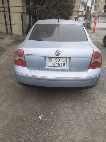Volkswagen Passat 2002, 228,000 km - 1.8 l - Gəncə