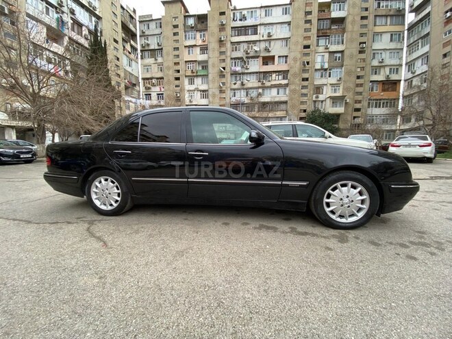 Mercedes E 270 2001, 350,000 km - 2.7 l - Bakı