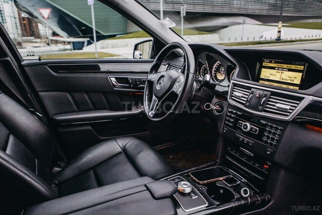 Mercedes E 220 2012, 98,000 km - 2.2 л - Bakı