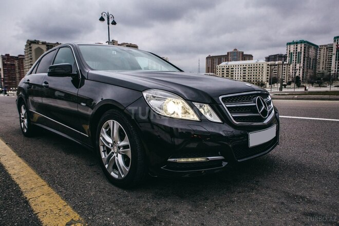 Mercedes E 220 2012, 98,000 km - 2.2 л - Bakı