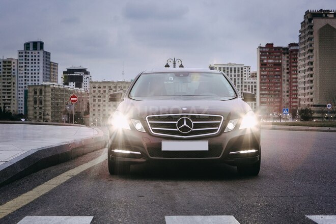 Mercedes E 220 2012, 98,000 km - 2.2 л - Bakı