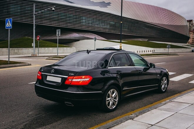 Mercedes E 220 2012, 98,000 km - 2.2 л - Bakı
