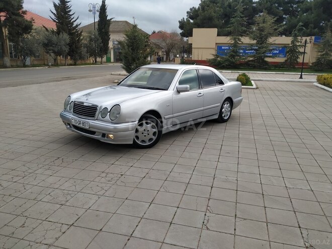 Mercedes E 200 1996, 405,600 km - 2.0 l - Salyan
