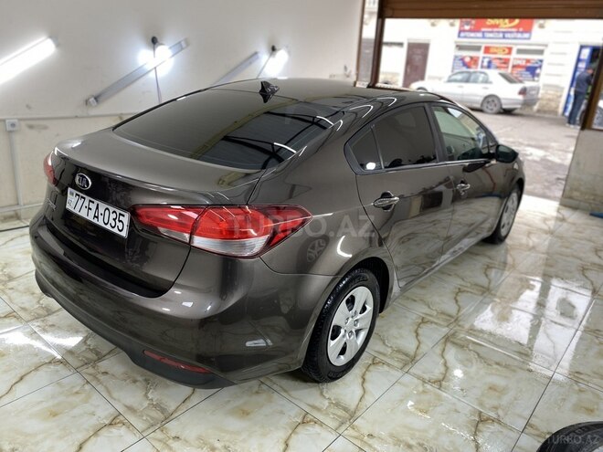 Kia Cerato 2017, 102,900 km - 2.0 l - Bakı