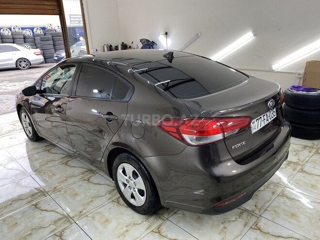 Kia Cerato 2017, 102,900 km - 2.0 l - Bakı