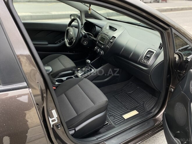 Kia Cerato 2017, 102,900 km - 2.0 l - Bakı