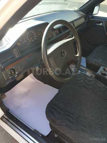 Mercedes E 200 1990, 263,000 km - 2.0 l - Bakı