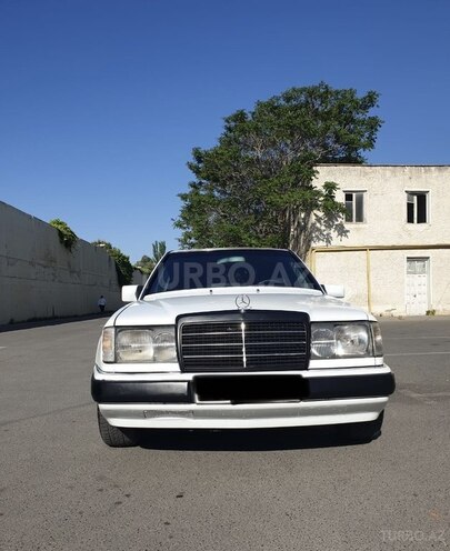 Mercedes E 200 1990, 263,000 km - 2.0 l - Bakı