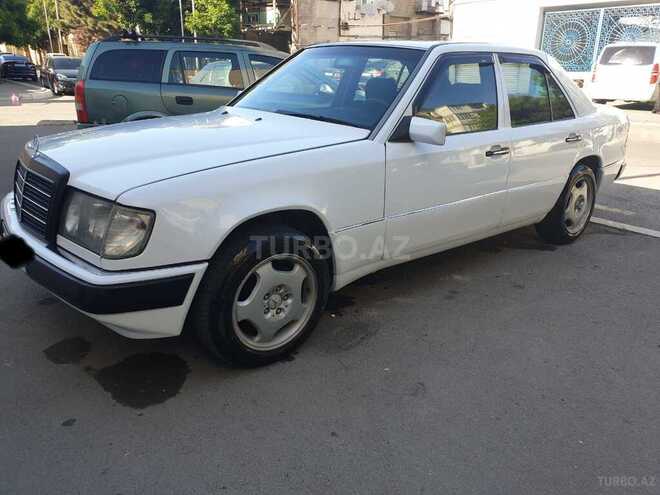 Mercedes E 200 1990, 263,000 km - 2.0 l - Bakı