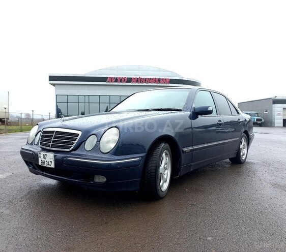 Mercedes E 220 2000, 554,750 km - 2.2 l - Astara