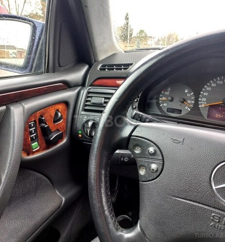 Mercedes E 220 2000, 554,750 km - 2.2 l - Astara
