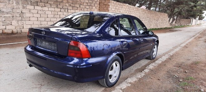 Opel Vectra 2000, 265,000 km - 2.0 l - Bakı